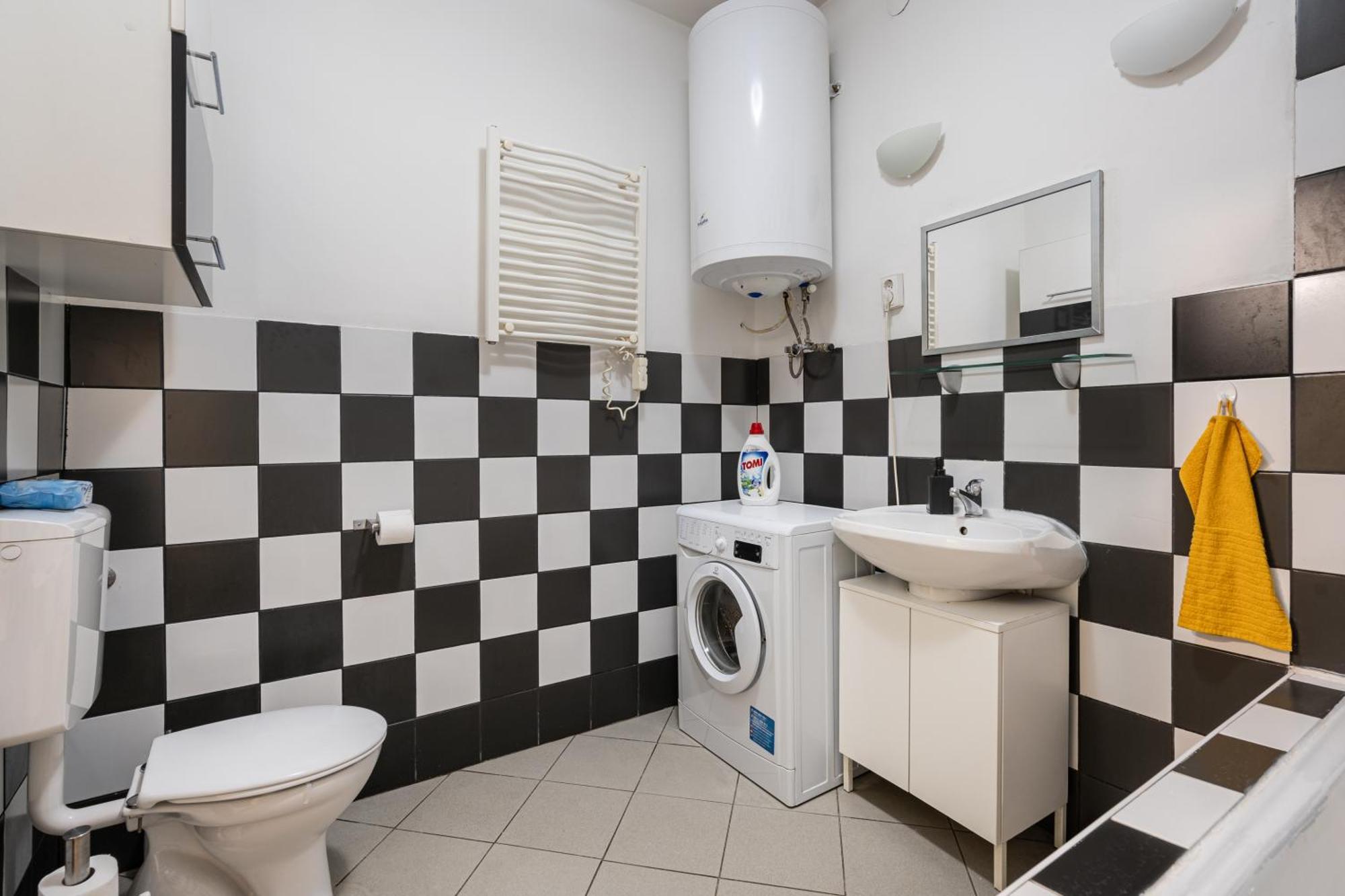 Affordable Heroes' Square Residence Budapeste Exterior foto
