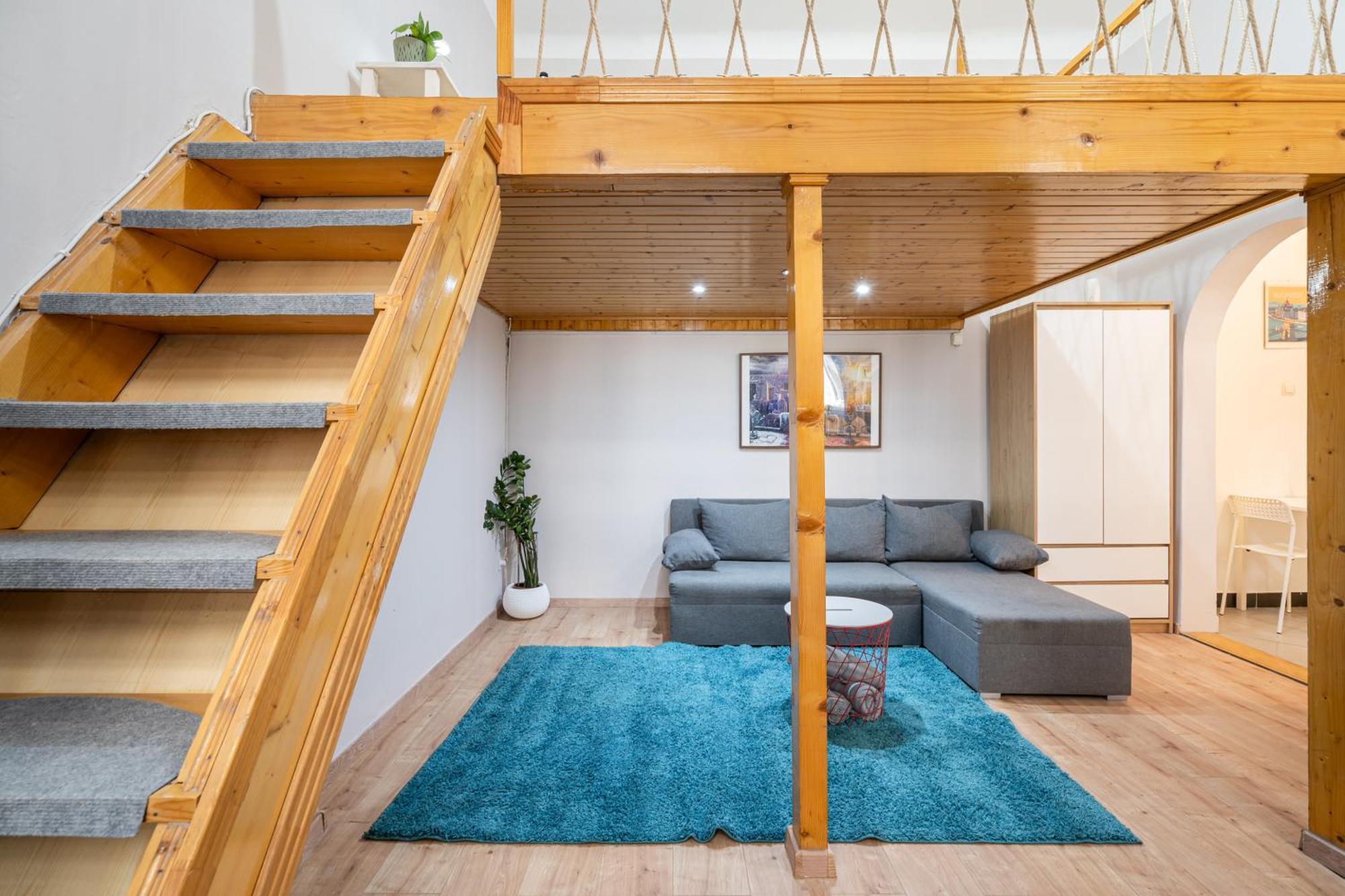 Affordable Heroes' Square Residence Budapeste Exterior foto